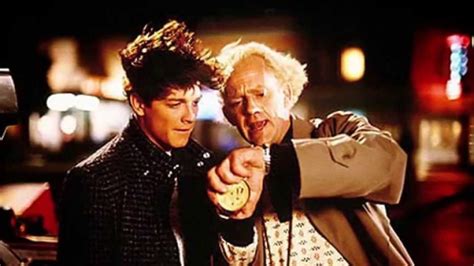 Nov 1, 2023 · Eric Stoltz had been cast in the role and actually filmed most of Back to the Future before producer Stephen Spielberg and Zemeckis decided to fire him and replace him with Fox. Stoltz took the ... 